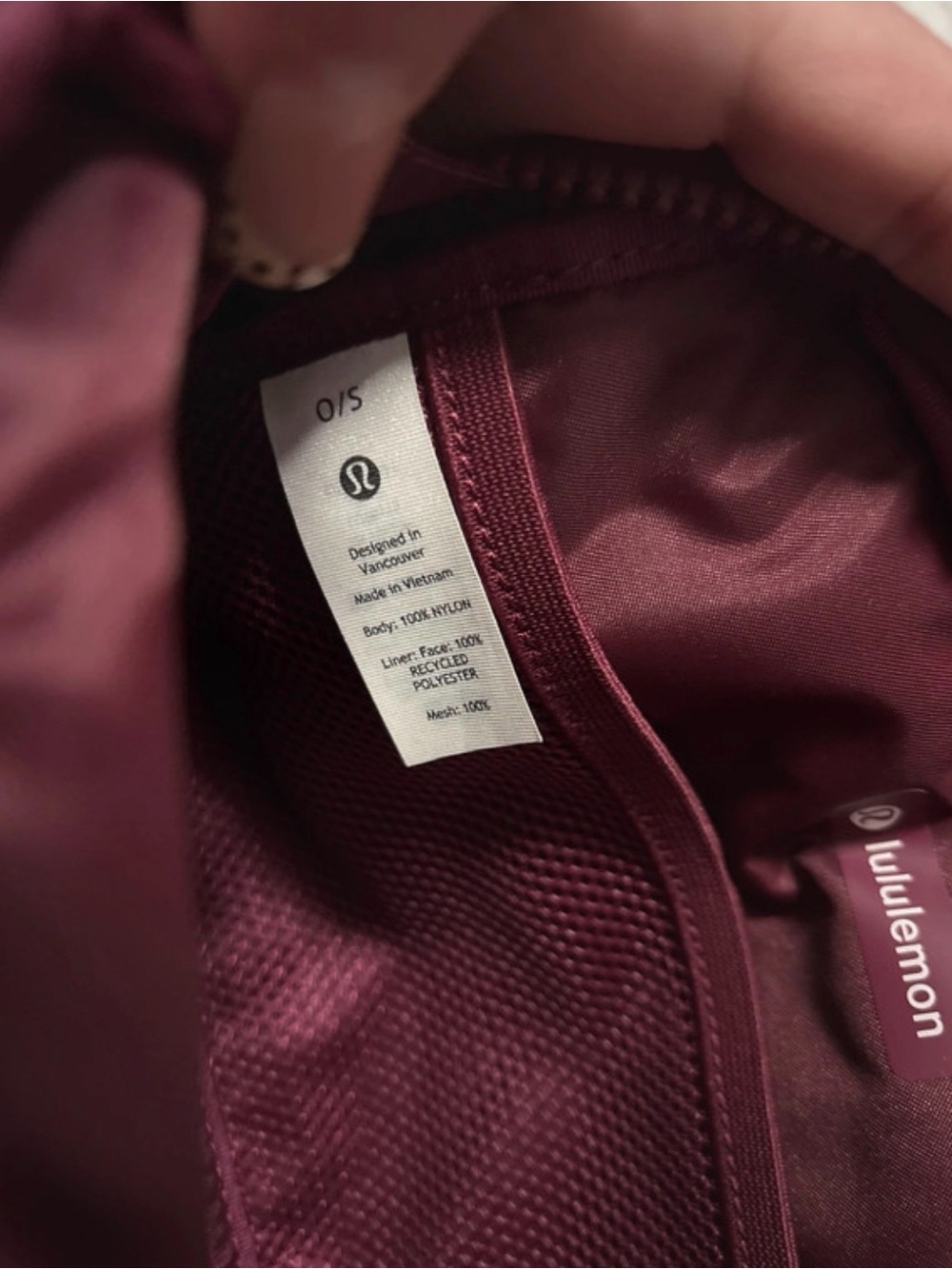 lululemon athletica Everywhere Belt Bag - Burgundy - Picture 4 of 6